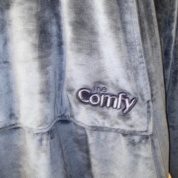 The Comfy Navy Blue Oversized Hoodie Blanket Adult Sized - Picture 5 of 13